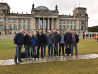 Blaue Artillerie beim Zugausflug 2017 in Berlin